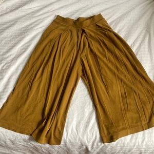 Uniqlo Wide leg Pants